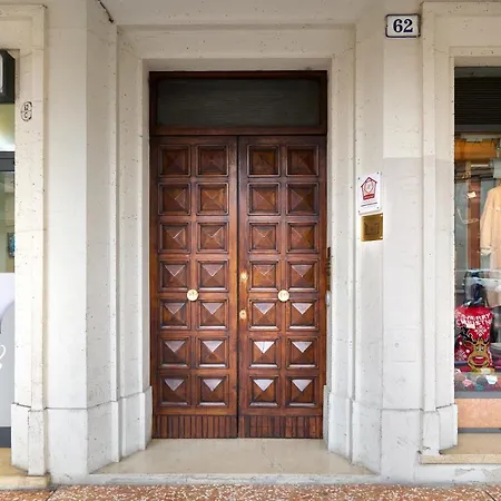 Гостевой дом D'azeglio 62 Luxury Болонья